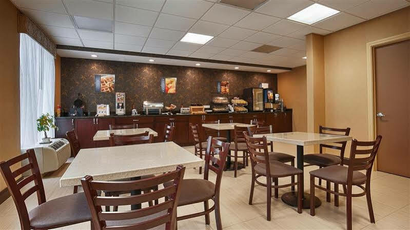 Best Western Springfield West Inn West Springfield Exterior photo